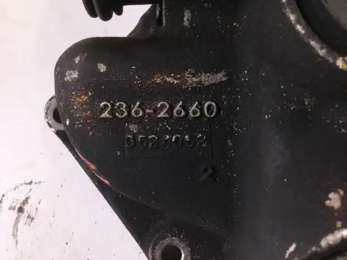CATERPILLAR OIL COOLER HOUSING 2362660 USED - Thumb image 2