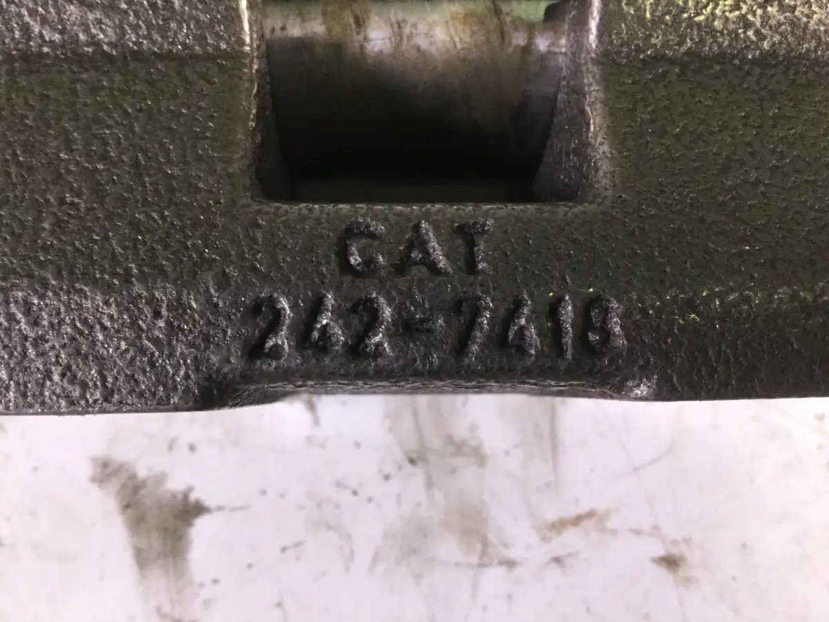 CATERPILLAR NEIGUNGZYLINDER GEHÄUSE 2427418 GEBRAUCHT – Bild 2