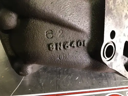 GEBRAUCHTER CATERPILLAR ÖLPUMPENKöRPER 9N6401 – Vorschaubild 2