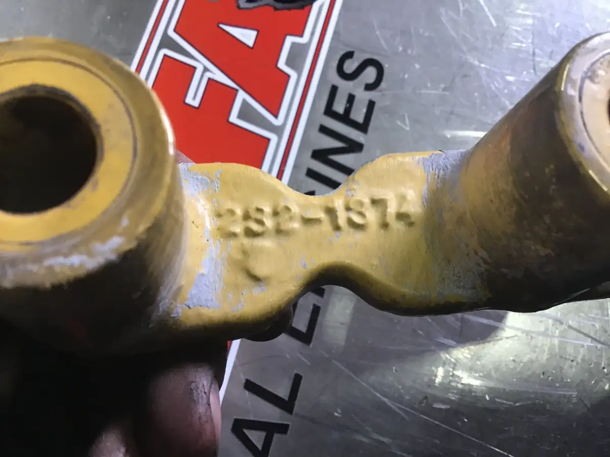 CATERPILLAR FUEL FILTER SUPPORT 2321374 USED - Picture 2
