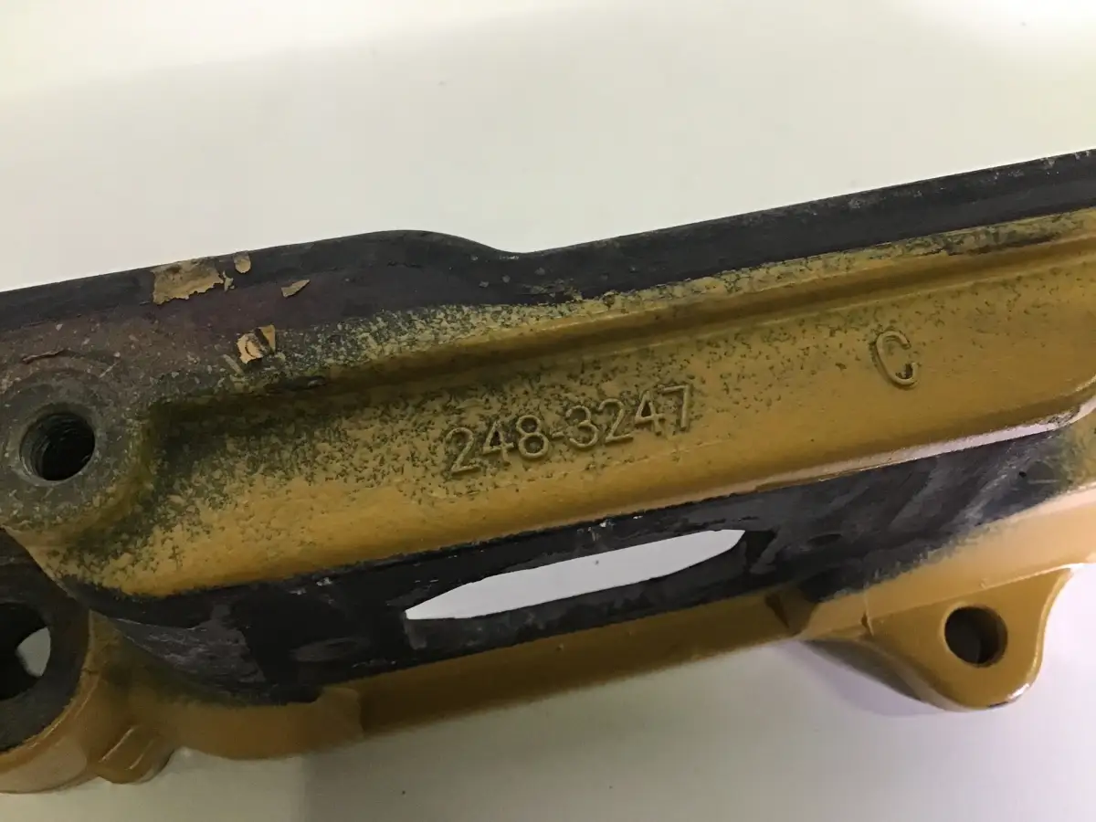 CATERPILLAR CAT ROCKER HOUSING 2483247 USED - Picture 2