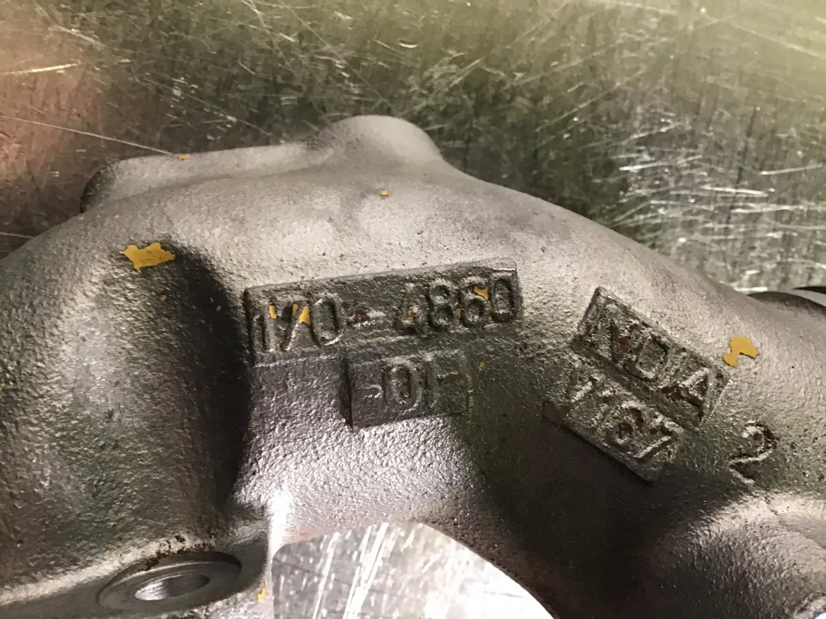 CATERPILLAR OIL COOLER COVER 1704860 USED - Picture 2