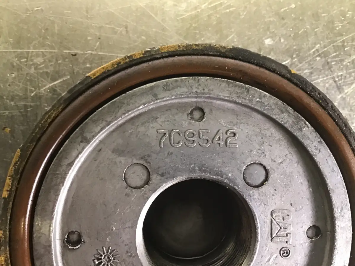 CATERPILLAR OIL FILTER HOUSING COVER 7C9542 USED - Picture 2