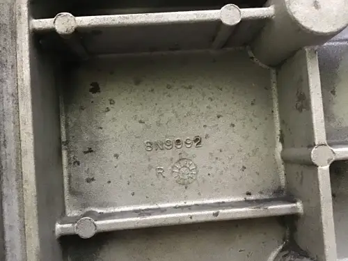 CATERPILLAR ENGINE BLOCK COVER 8N9992 USED - Thumb image 2