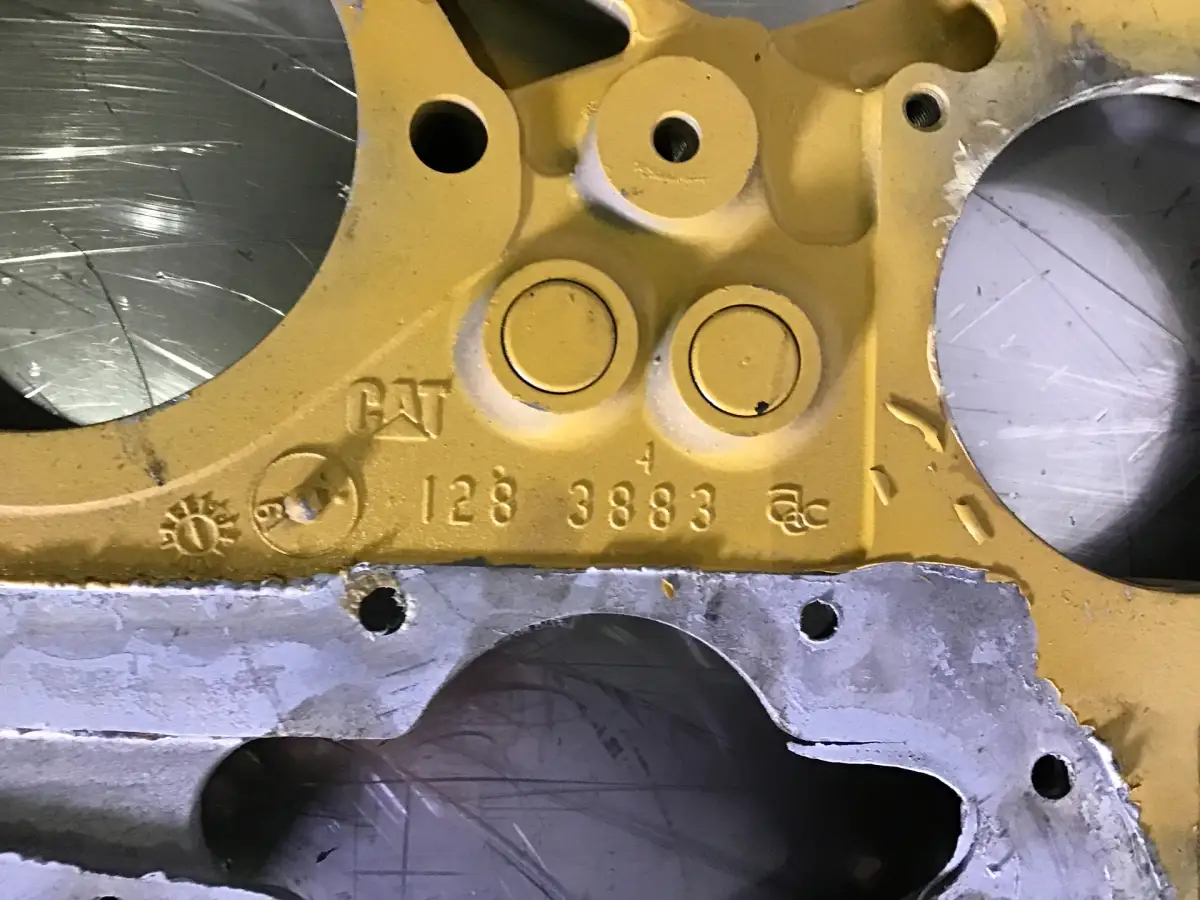 CATERPILLAR TIMING HOUSING 1283883 USED - Picture 2
