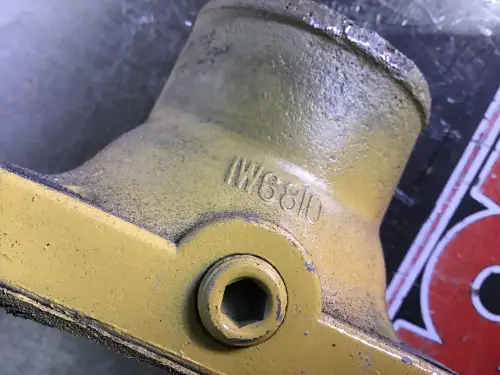 CATERPILLAR THERMOSTATABDECKUNG 1W6810 GEBRAUCHT – Vorschaubild 2