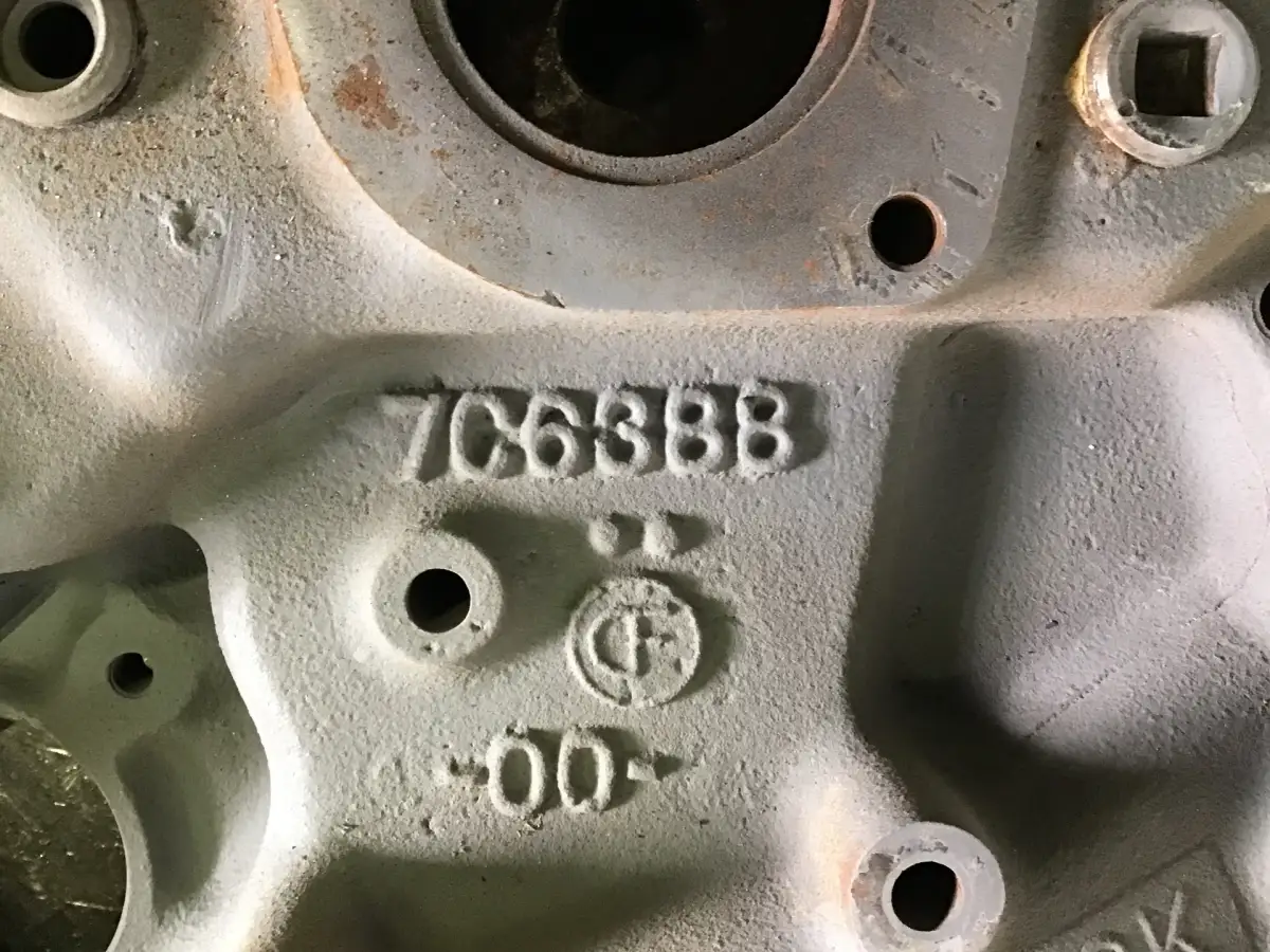 CATERPILLAR CAISSE DE TIMING 7C6388 USAGÉE - Image 2