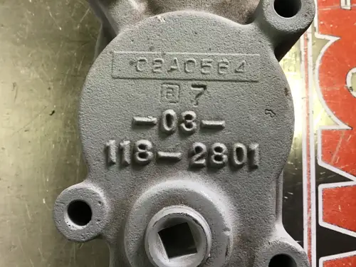 CATERPILLAR КРЫШКА ТЕРМОСТАТА 1182801 Б/У - Миниатюра 2