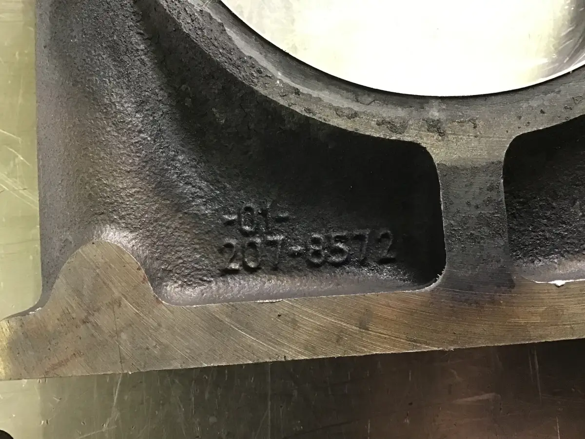 CATERPILLAR MAIN BEARING CAP 2078572 USED - Picture 2
