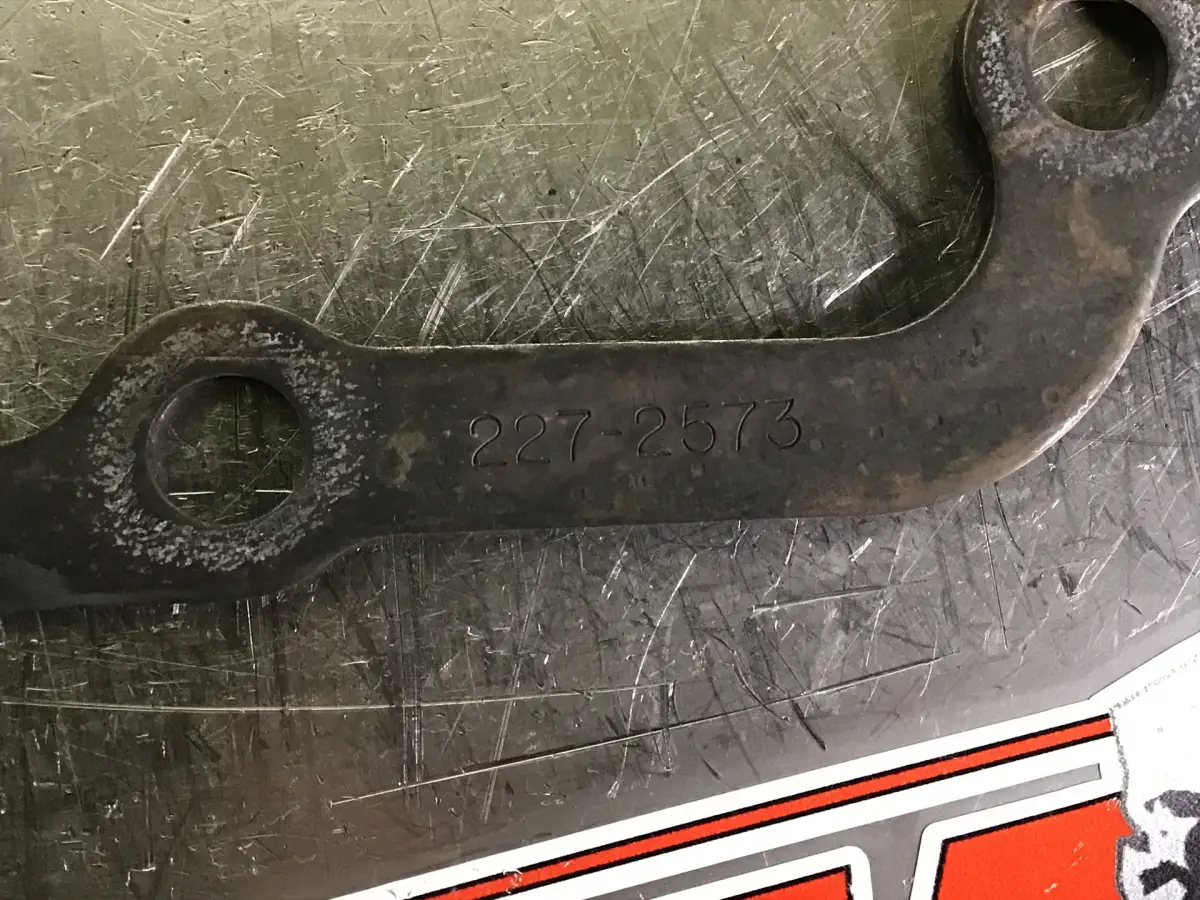 CATERPILLAR SPACER PLATE 2272573 USED - Picture 2