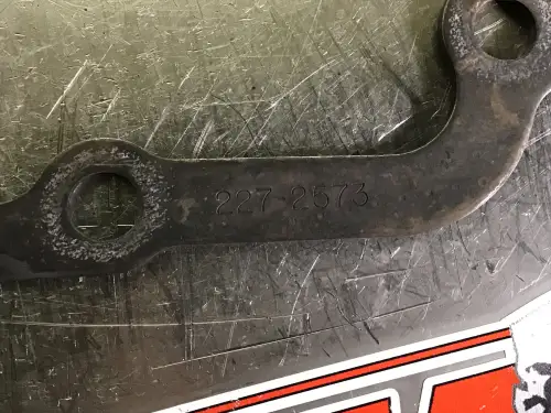 CATERPILLAR ABSTANDPLATTE 2272573 GEBRAUCHT – Vorschaubild 2