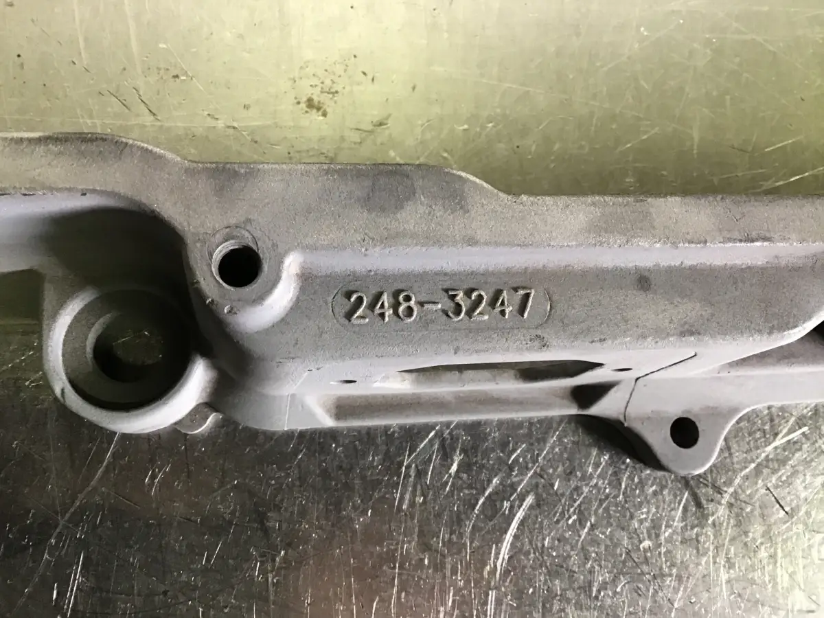 CATERPILLAR CAT LOGEMENT BASCULE 2483247 D'OCCASION - Image 2