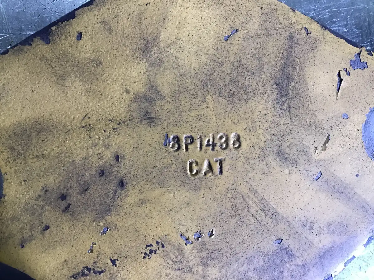 CATERPILLAR ABDECKPLATTE 8P1438 GEBRAUCHT – Bild 2
