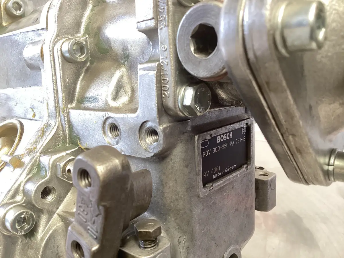 BOMBA DE COMBUSTIBLE BOSCH 0402648894 USADA - Imagen 2