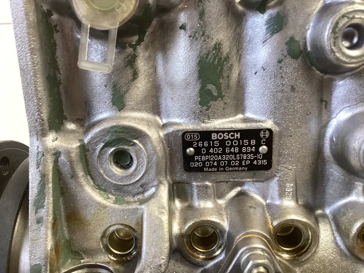 BOMBA DE COMBUSTIBLE BOSCH 0402648894 USADA - Imagen 3