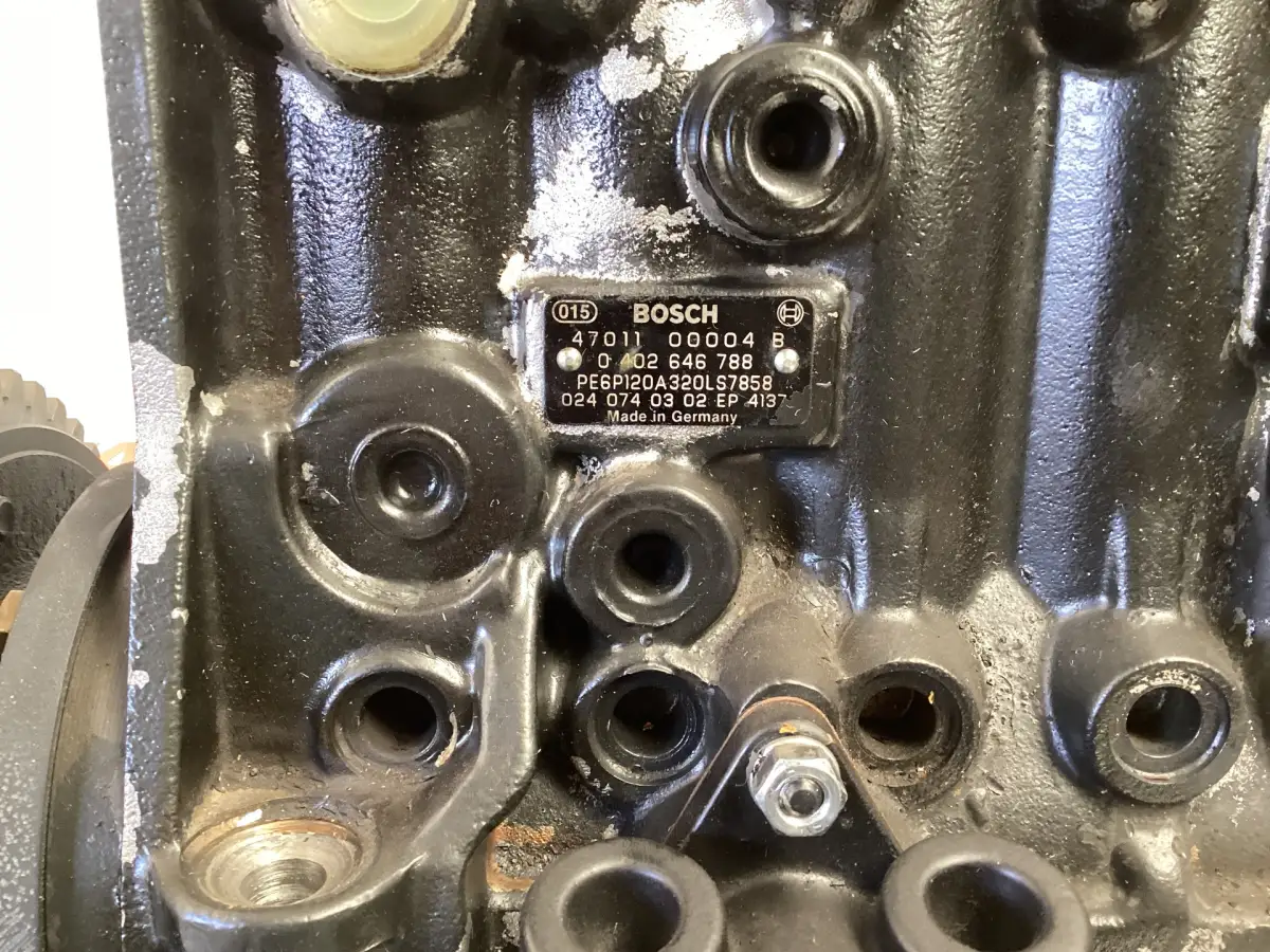 BOMBA DE COMBUSTIBLE BOSCH 0402646788 USADA - Imagen 4
