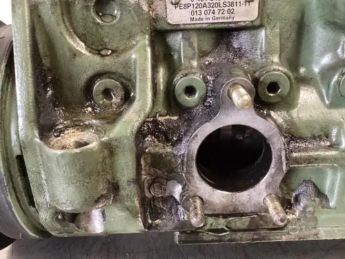 BOSCH FUEL PUMP 0401848772 USED - Thumb image 2