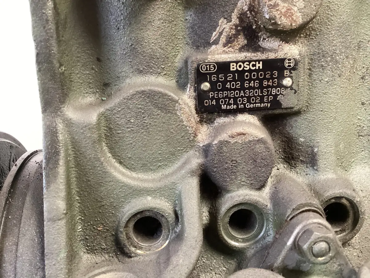 BOMBA DE COMBUSTIBLE BOSCH 0402646843 USADA - Imagen 2