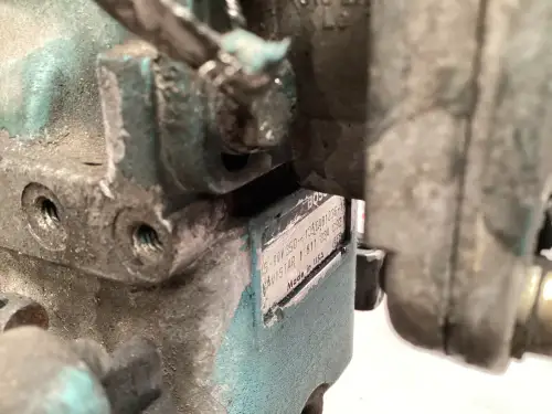 BOMBA DE COMBUSTIBLE BOSCH 9400230121 USADA - Imagen miniatura 2