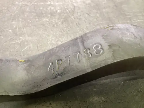 CATERPILLAR ALTERNATORHALTERUNG 4P7788 GEBRAUCHT – Vorschaubild 2