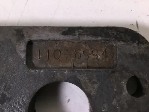 CATERPILLAR INTERMEDIATE PLATE CYLINDER HEAD 1106994 USED - Thumb image 2
