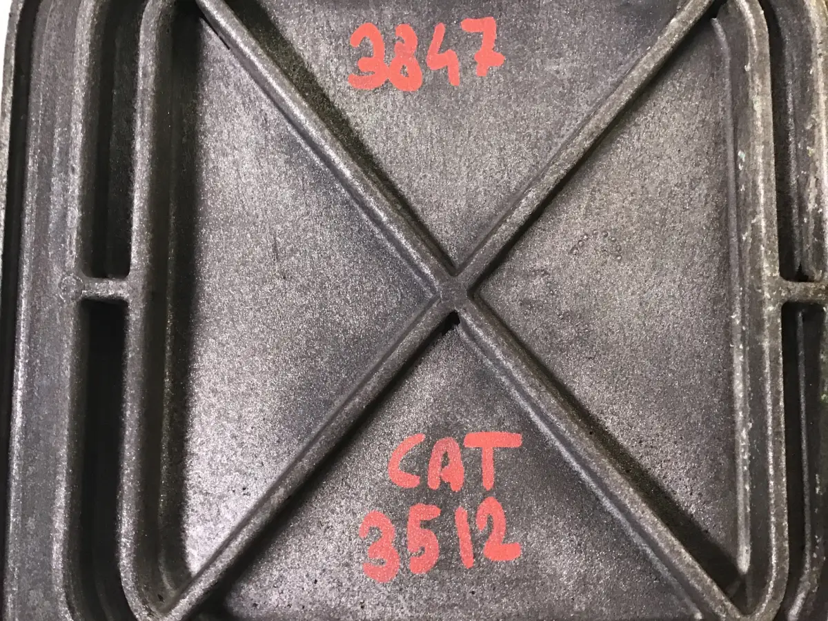CATERPILLAR COVER PLATE 1552575 USED - Picture 2