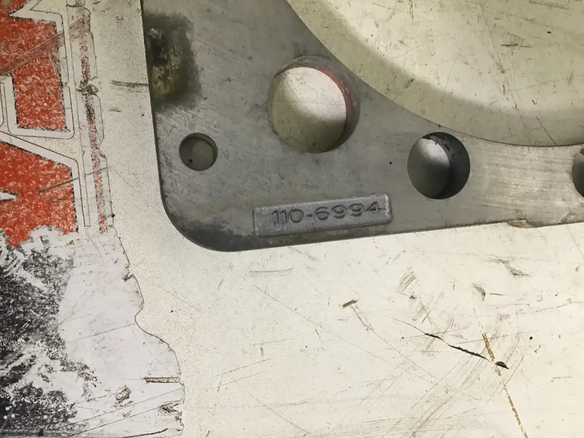 CATERPILLAR INTERMEDIATE PLATE CYLINDER HEAD 1106994 USED - Picture 2