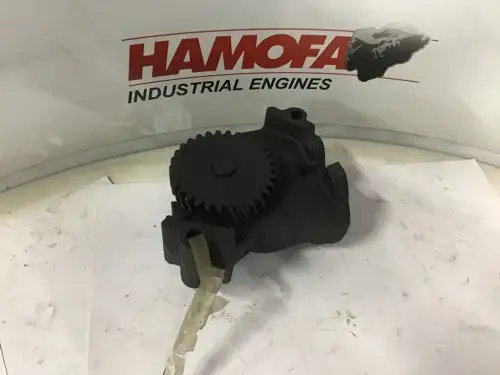 DEUTZ OIL PUMP 04143676 NEW