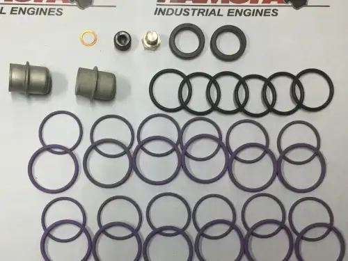 VOLVO CYLINDER HEAD GASKET KIT 15021076 NEW
