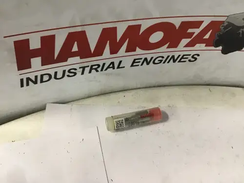 SCANIA INJECTOR NOZZLE 1382712 NEW - Thumb image 1