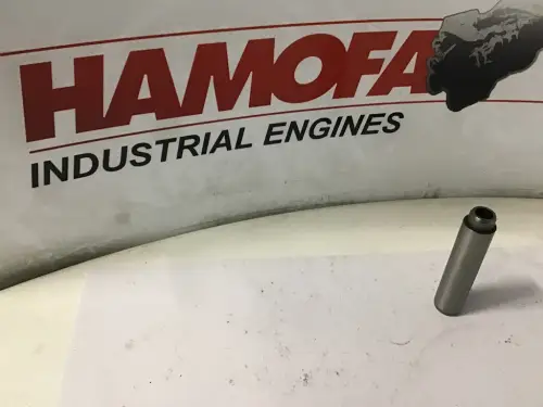DEUTZ VENTILFÜHRUNG STD EINLAß+AUSLAß 04220708 NEU