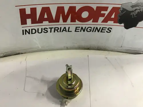 BOSCH INJECTOR NOZZLE 1 427 133 094 NEW - Thumb image 1