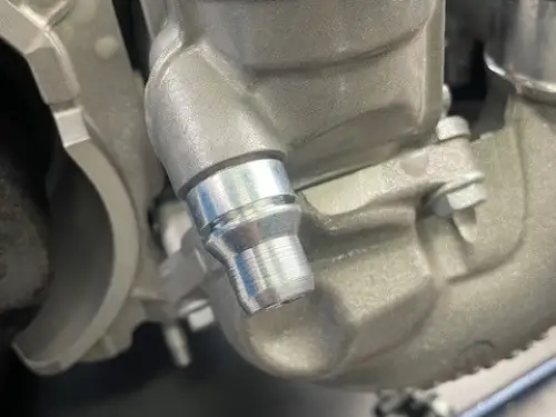 MERCEDES OIL COOLER HOUSING A 936 180 65 10 NEW - Thumb image 9