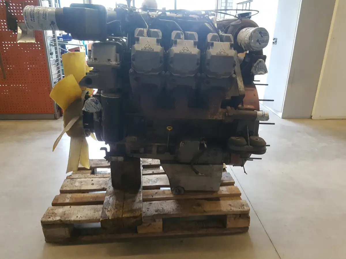 MOTEUR DEUTZ BF6M1015C UTILISÉ - Image 2
