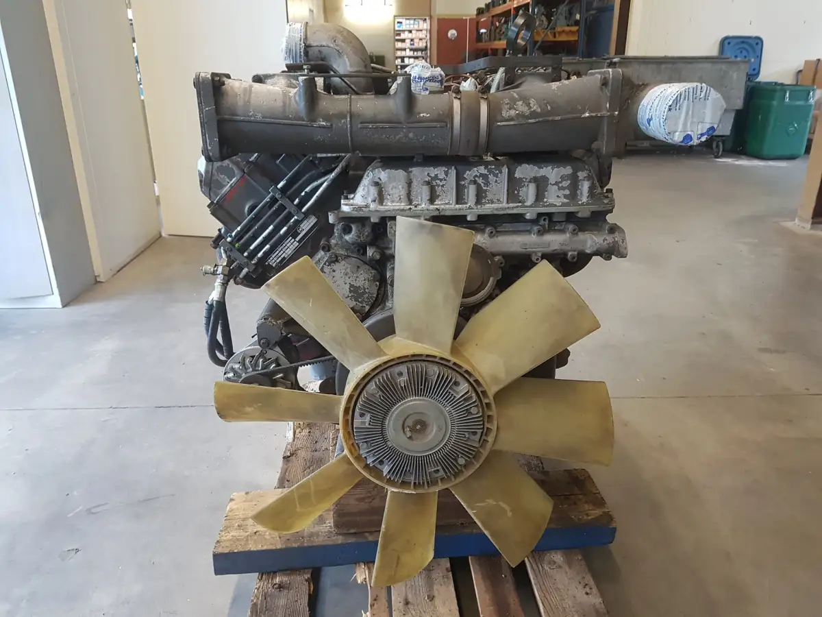 ДВИГАТЕЛЬ DEUTZ BF6M1015C БУ - Фото 4