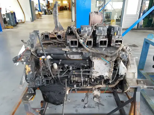 KOMATSU SAA6D140E-6 KERNMOTOR FÜR TEILE