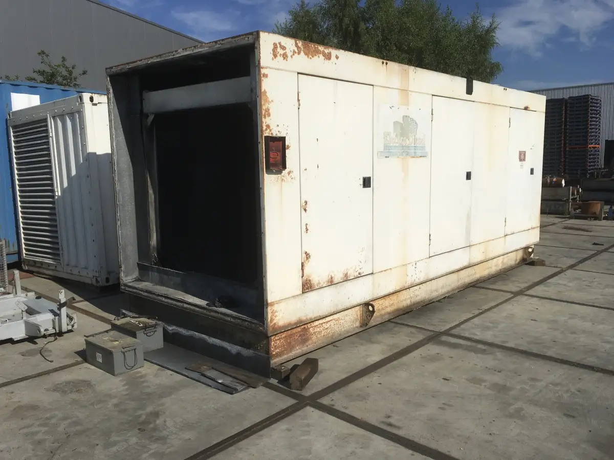 CUMMINS KTTA50-G2 GENERATOR 1600KVA USED - Picture 4
