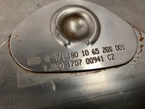 MERCEDES ÖLKÜHLER A4711801065 GEBRAUCHT – Vorschaubild 2