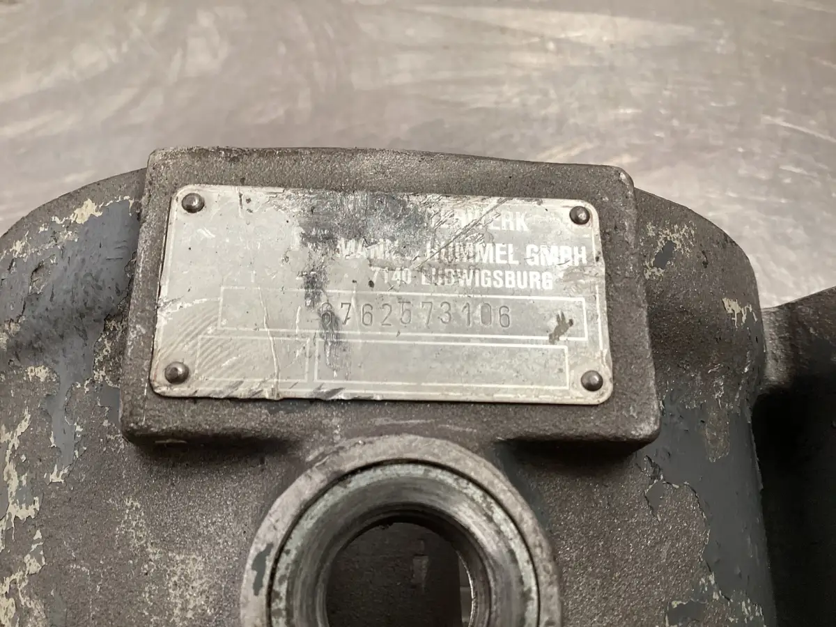 MERCEDES A 676 257 31 06 USED - Picture 2