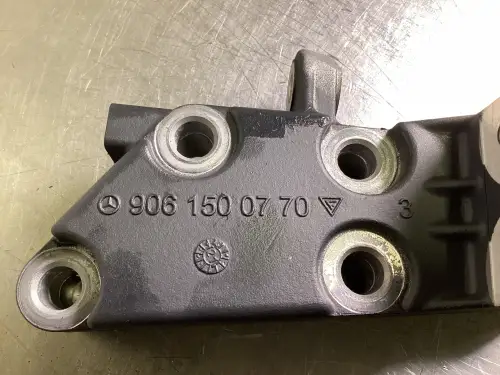 MERCEDES A 906 150 07 70 GEBRUIKT