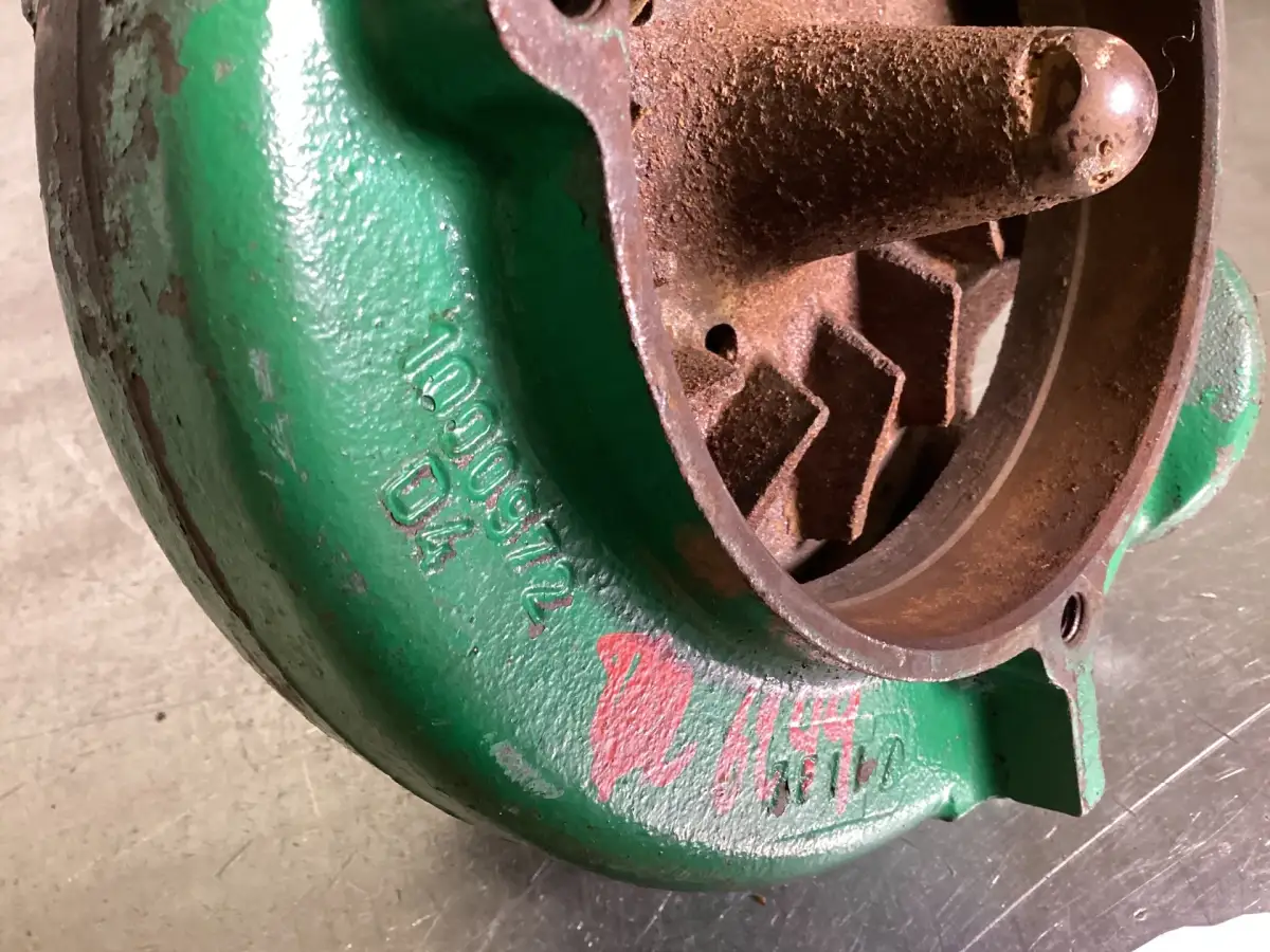 PIÈCE VOLVO PENTA 1000972 USAGÉE - Image 2