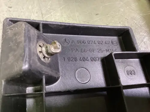 MERCEDES MOTORABDECKUNG A9060740247 GEBRAUCHT – Vorschaubild 2
