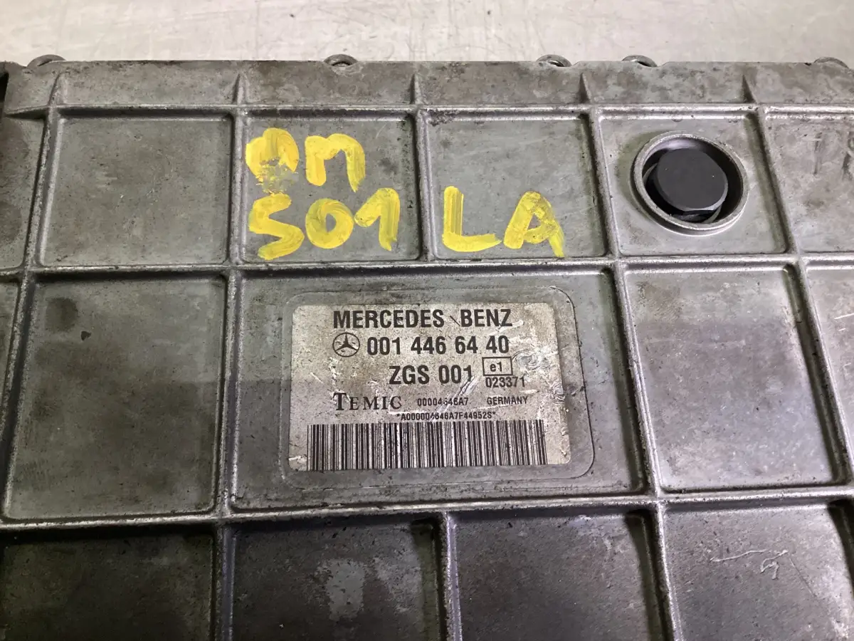 MERCEDES A 001 446 64 40 USED - Picture 2