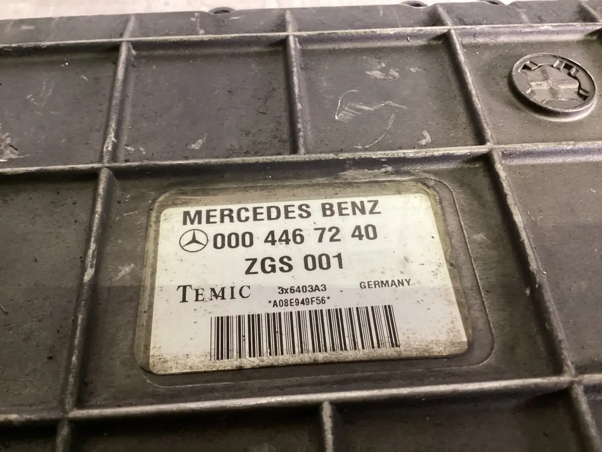 MERCEDES A 000 446 72 40 USADO - Imagen 2