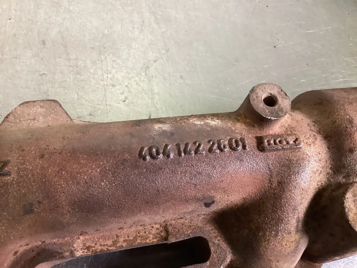 MERCEDES EXHAUST MANIFOLD A4041422601 USED - Picture 2