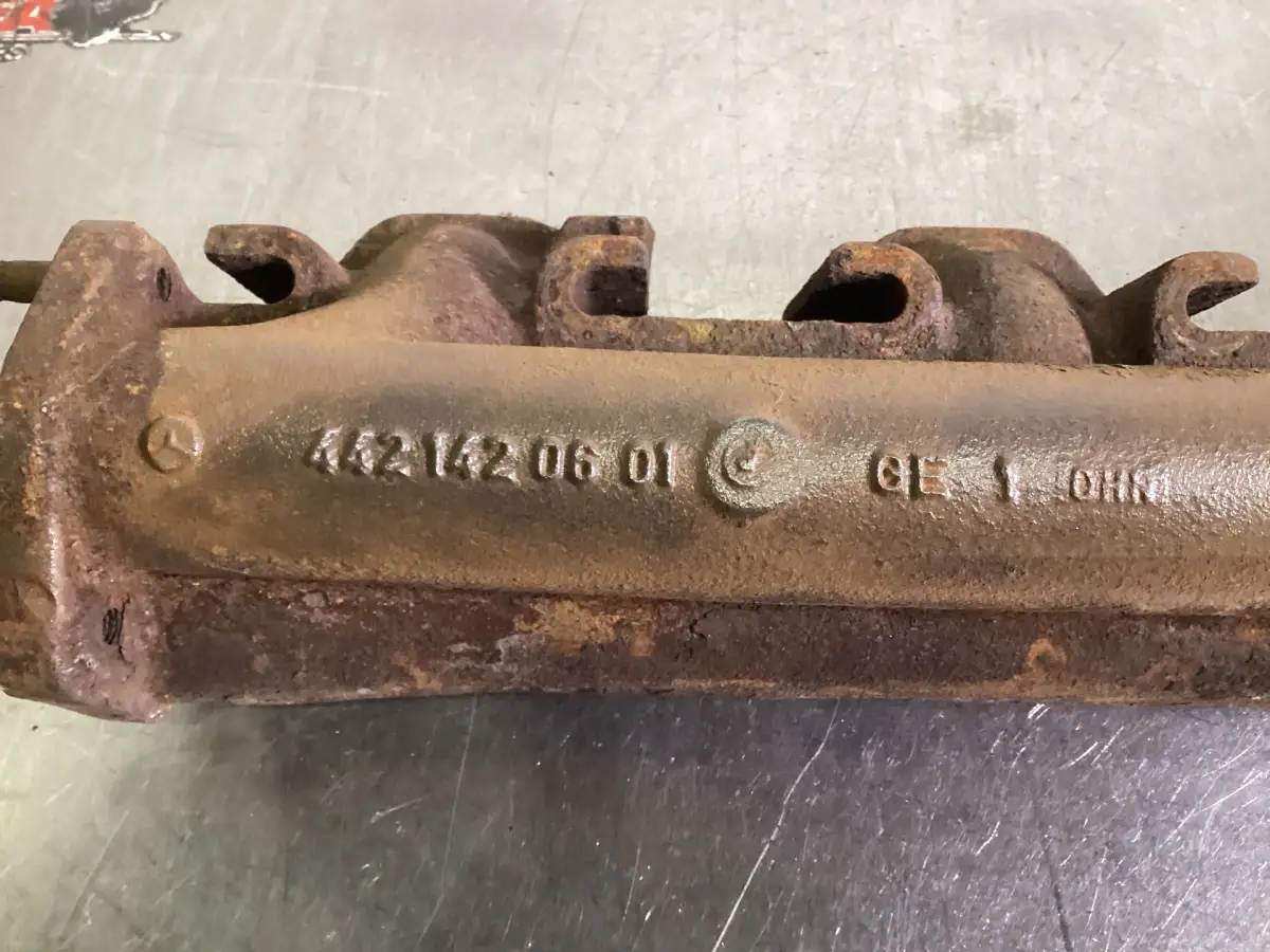 MERCEDES A 442 142 06 01 USED - Picture 2