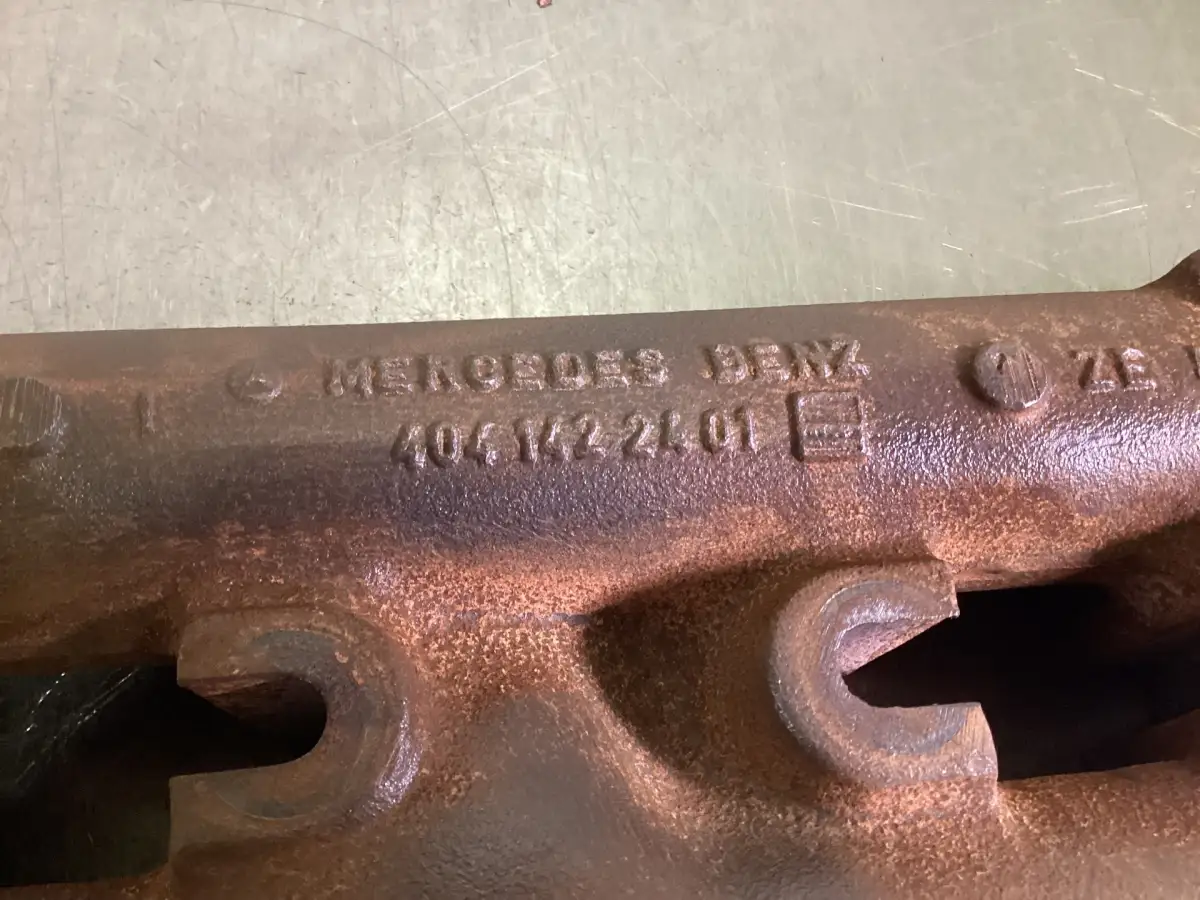 MERCEDES OUTLET SPRAY PIPE A4041422401 USED - Picture 3