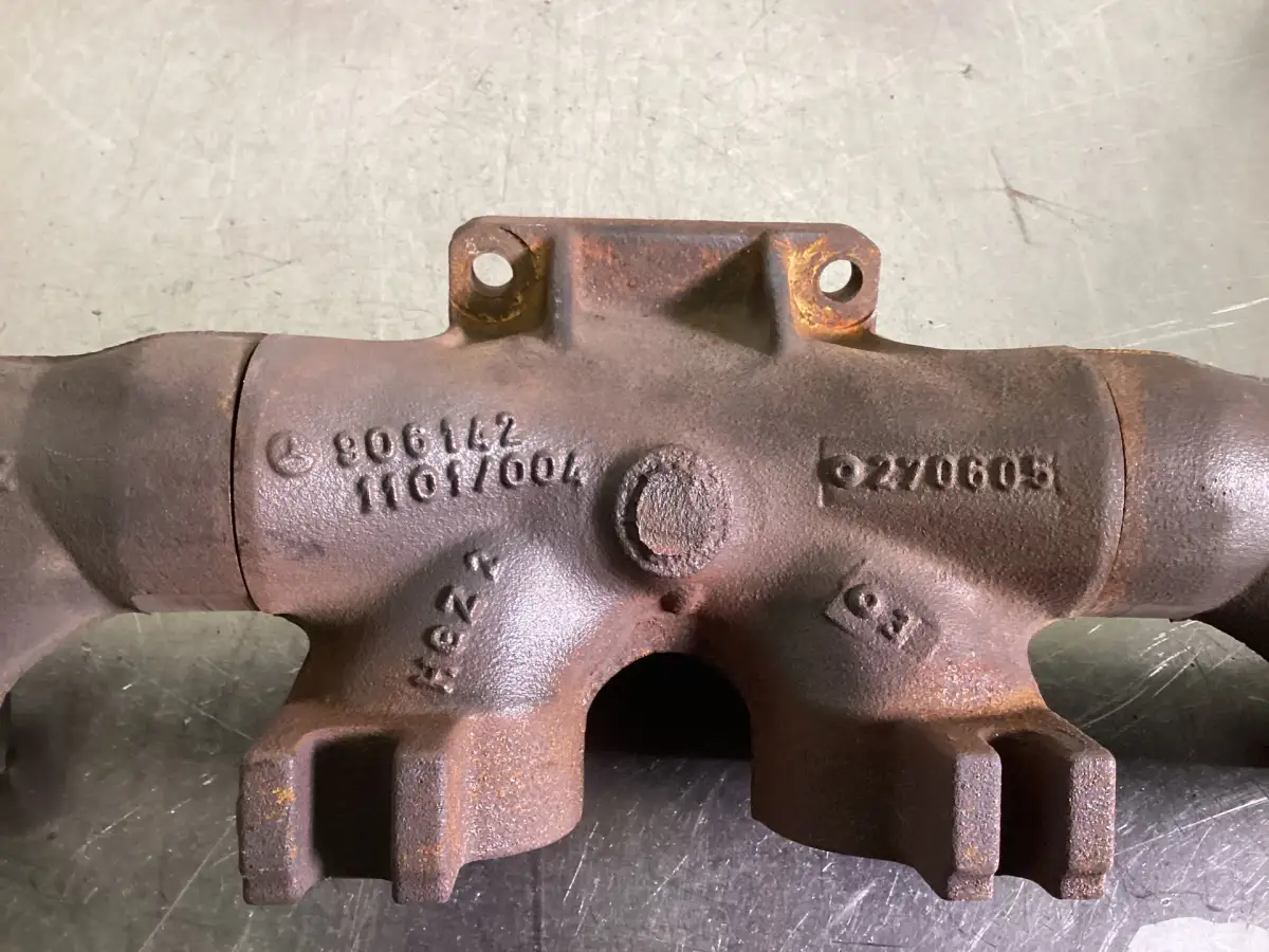 MERCEDES A 806 142 11 01 USED - Picture 3