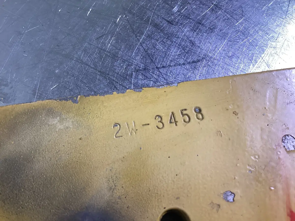 SUPPORT DE FILTRE À CARBURANT CATERPILLAR 2W3458 D'OCCASION - Image 2