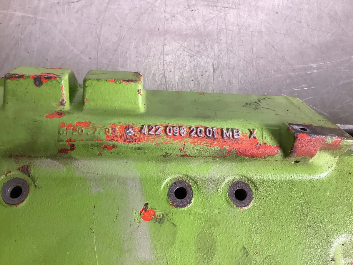 MERCEDES A 422 098 20 01 USED - Picture 2
